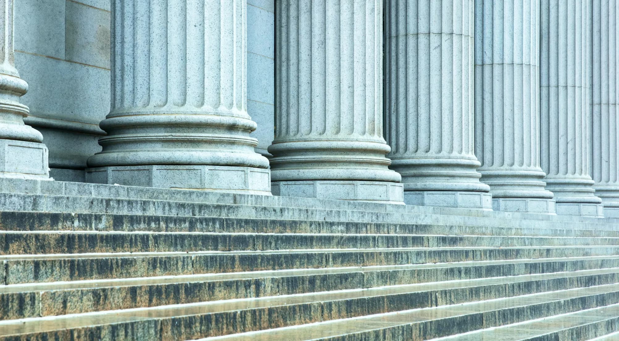 UK fraud laws vs US regulation